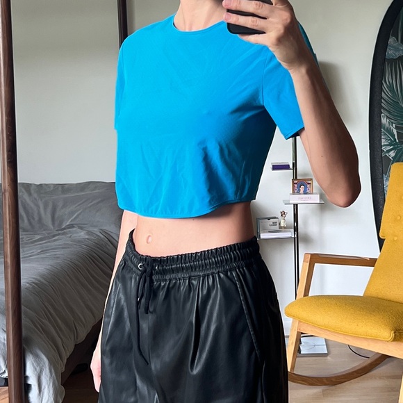 Nike crop top - Picture 1 of 6